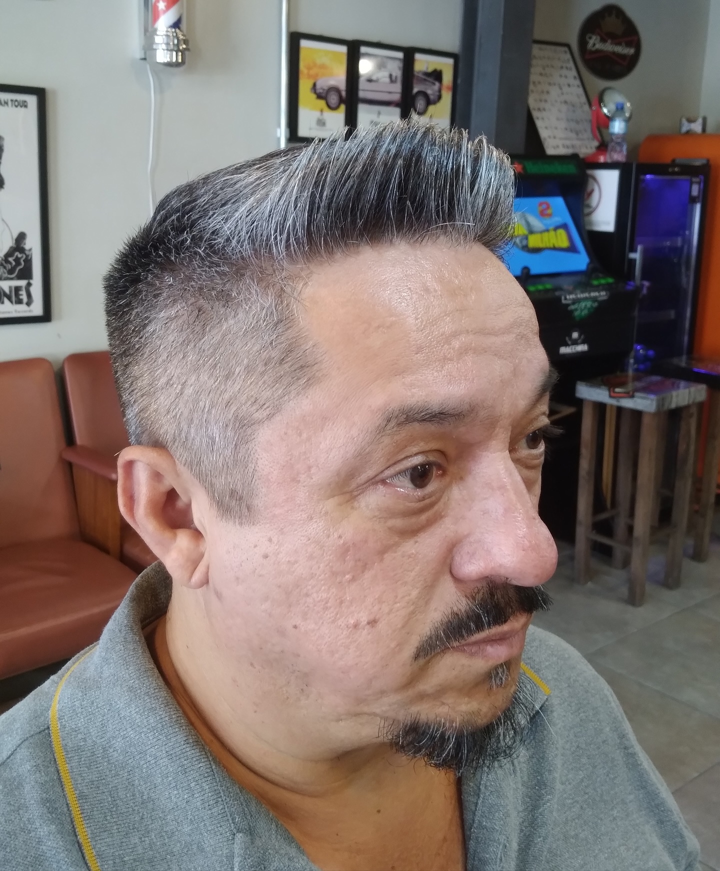 Barbearia em Moema com Corte Clássico ou Moderno Sob Medida Barbearia em Moema com Corte Clássico ou Moderno Sob Medida