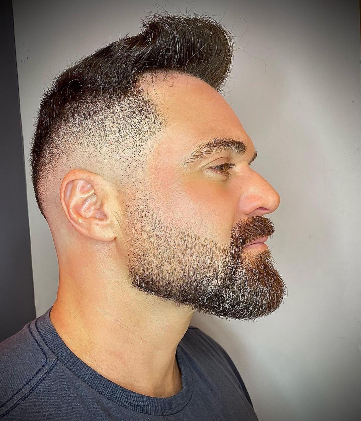 Combo Cabelo e Barba em Moema: Macchina Barbearia Combo Cabelo e Barba em Moema: Macchina Barbearia