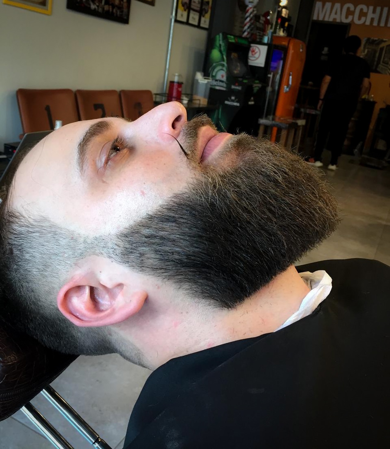 Barba Completa em Moema SP | Macchina Barbearia - Especialistas em Barba e Corte Barba Completa em Moema SP | Macchina Barbearia - Especialistas em Barba e Corte