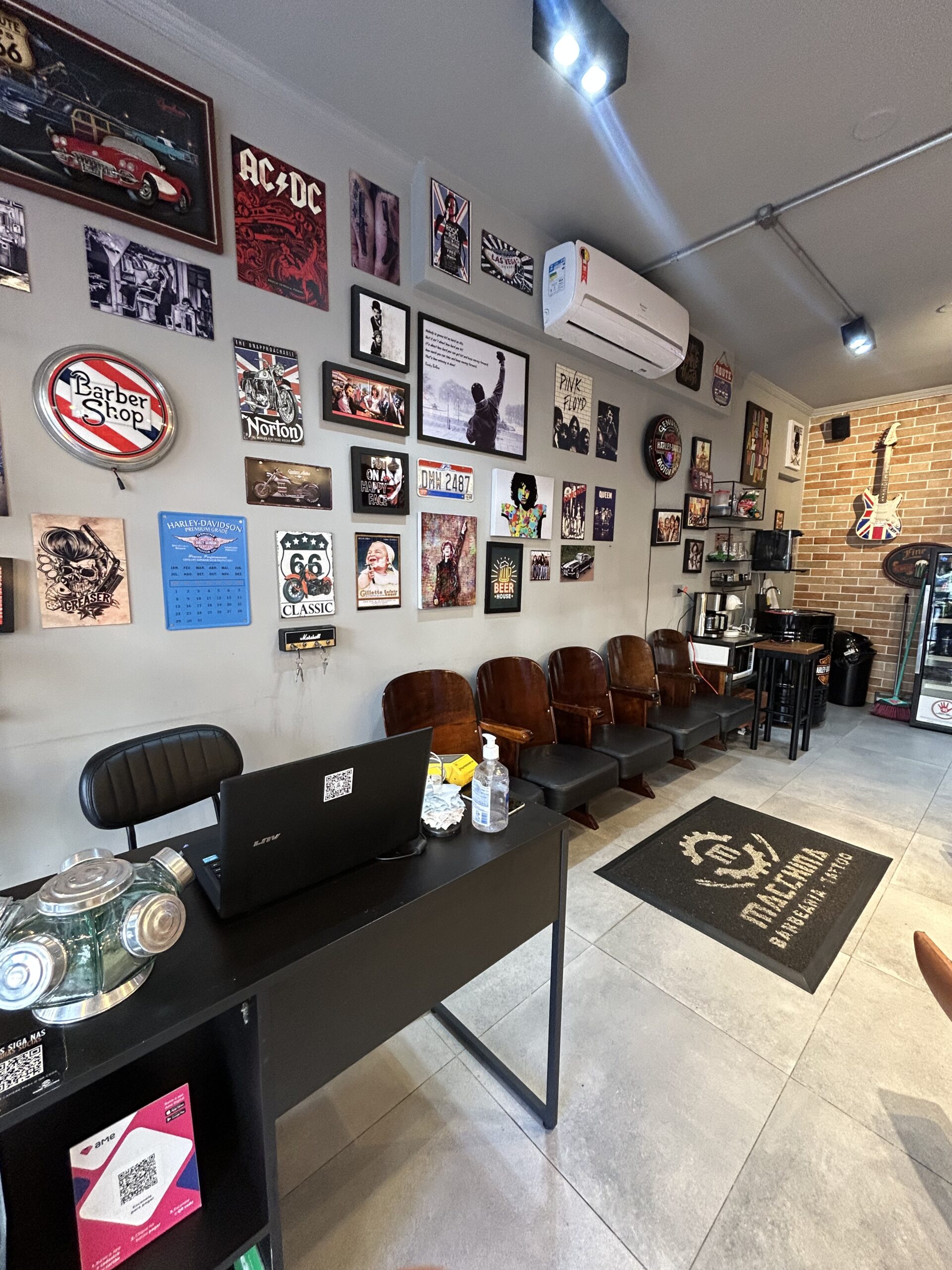 Macchina Barbearia em Moema SP | Corte, Barba e Estética Masculina Macchina Barbearia em Moema SP | Corte, Barba e Estética Masculina